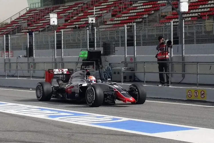 grosjean haas f1 wing failure