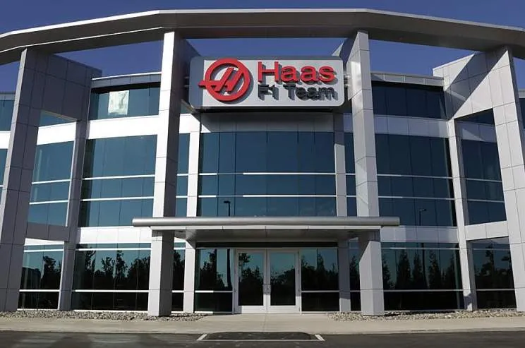 haas f1 team facility 1