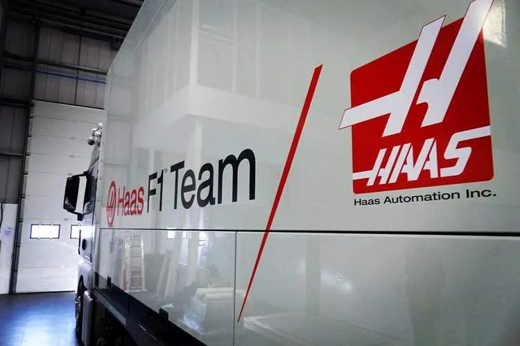 haas f1 truck