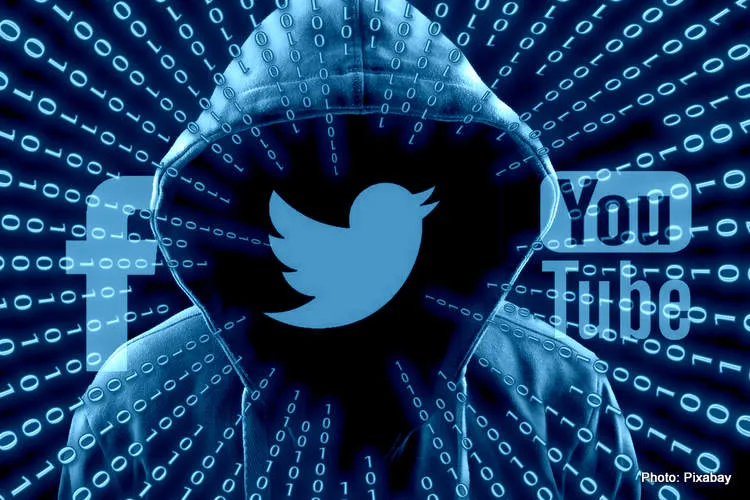hacker 2883632 1920