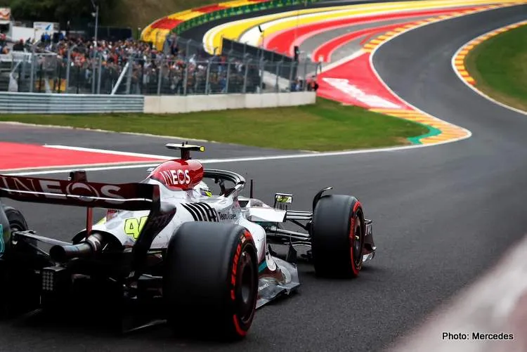 hamilton eau rouge mercedes f1 preview