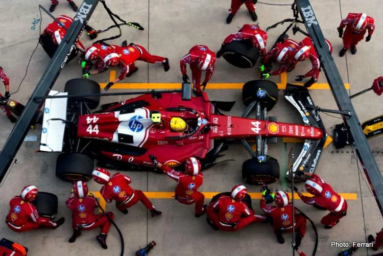 hamilton ferrari china 001