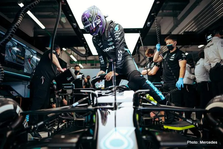 hamilton fp1 sochi