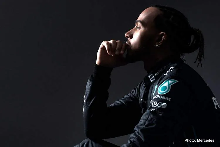 hamilton mercedes 2023
