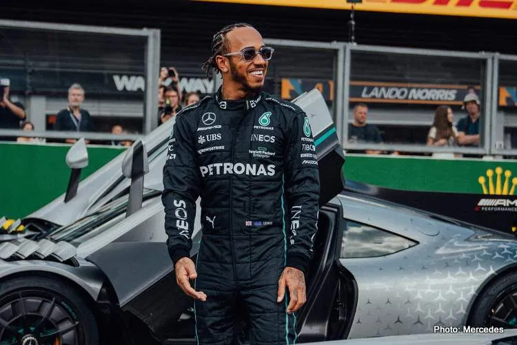 hamilton mercedes amg1 2 2022