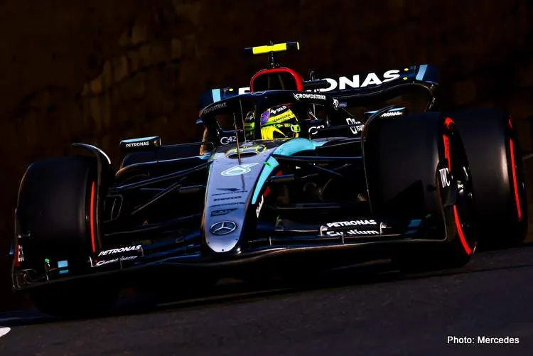 hamilton mercedes f1 singapore 001