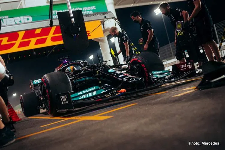 hamilton qatar 2 2021