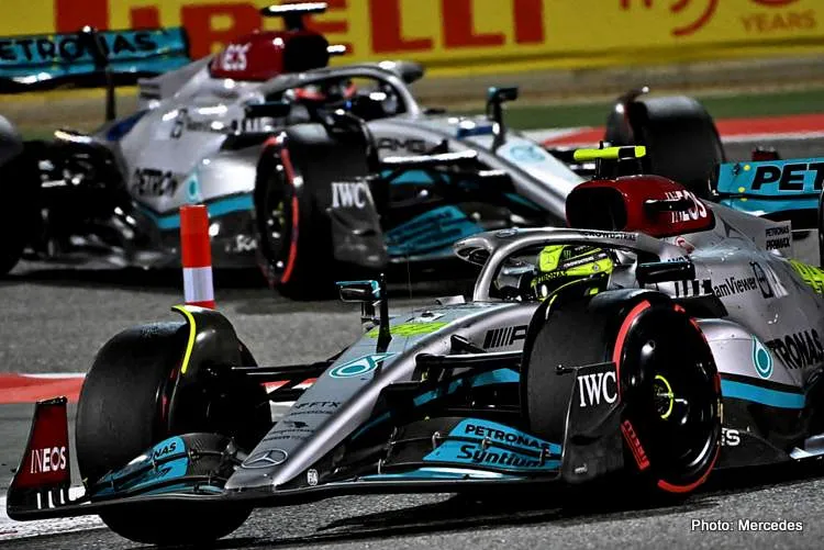 hamilton russell bahrain gp 2022 f1