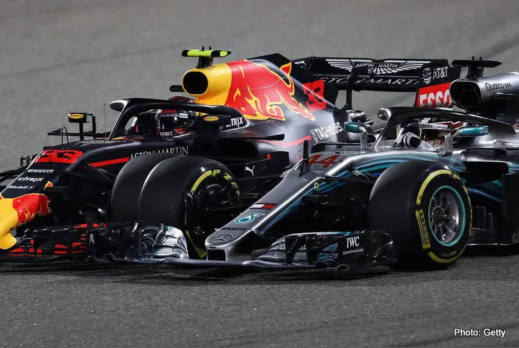 hamilton verstappen bahrain red bull mercedes 2021