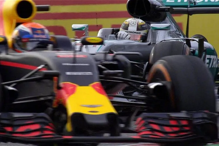 hamilton verstappen
