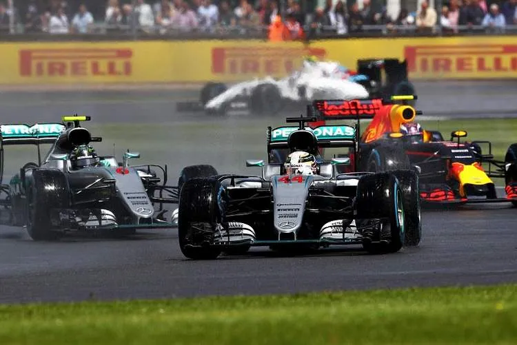 hamilton wins 2016 british grand prix