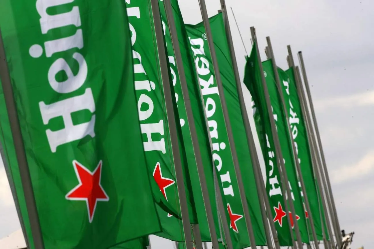 heineken 1500x1000