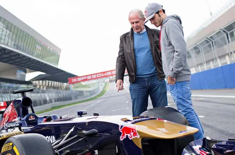 helmut marko with some words of advice