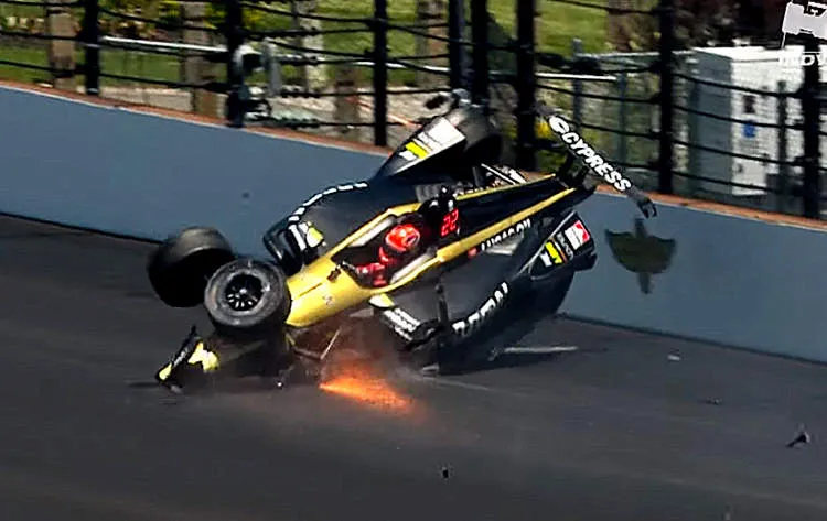 hinchcliffe crash indy qualifying