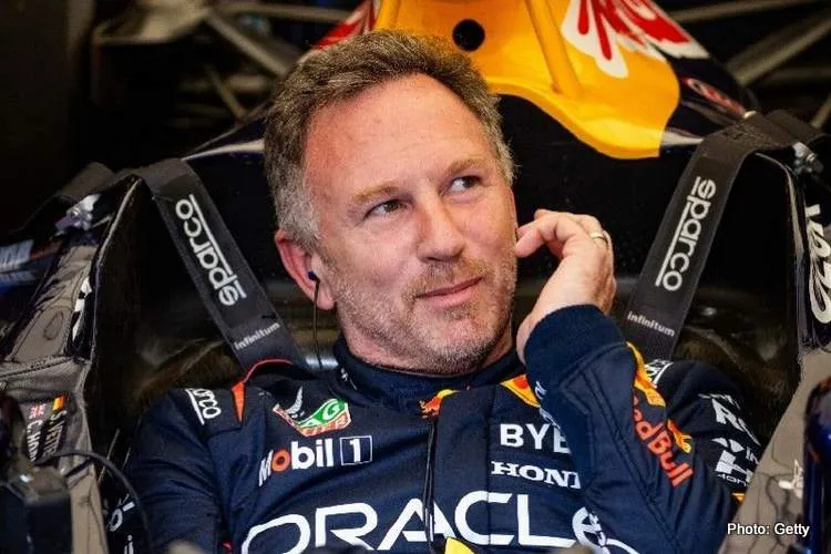 horner red bull f1 car drives rb7