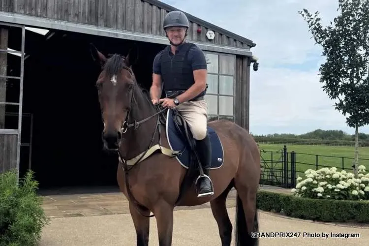 horner riding horse 2025