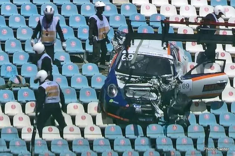 how the hell did this crash happen 1