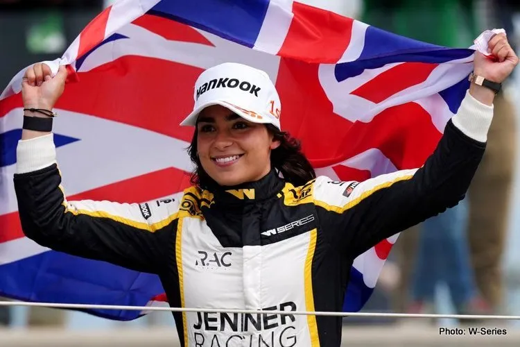 jamie chadwick andretti indycar nxt