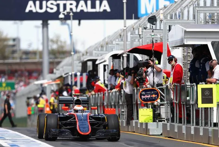 jenson button australian f1 grand prix qualifying lkr3awvy64sx