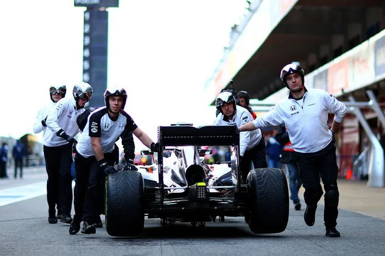 jenson button f1 testing barcelona day three a xugxavtdix