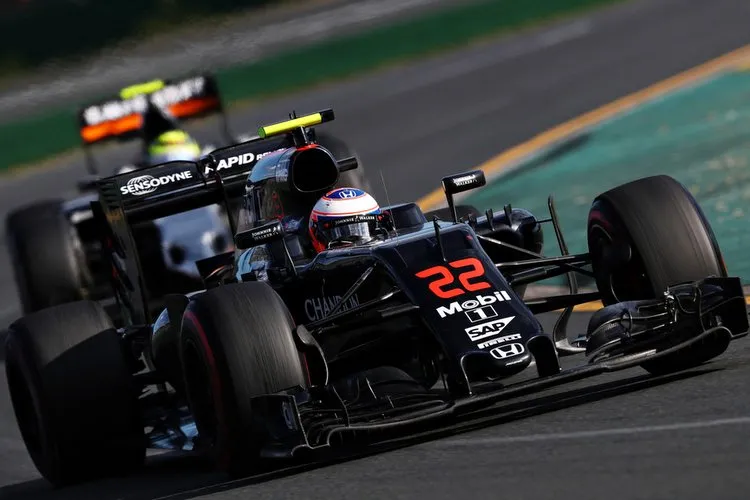 jensonbuttonaustralianf1grandprix1wserxmacvux