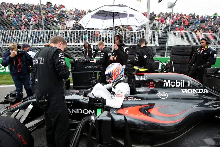 jensonbuttoncanadianf1grandprixqmahjrahd2yx