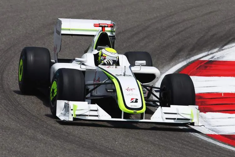 jensonbuttonf1grandprixchinaqualifyingqectbezgra2x 1