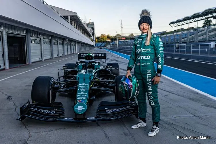 jessica hawkins aston martin 2023