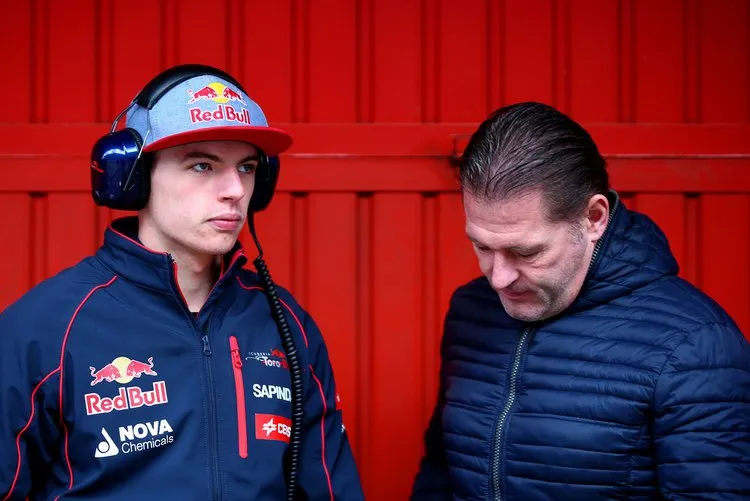 jos verstappen f1 testing barcelona day 1 gi0on88s t2x