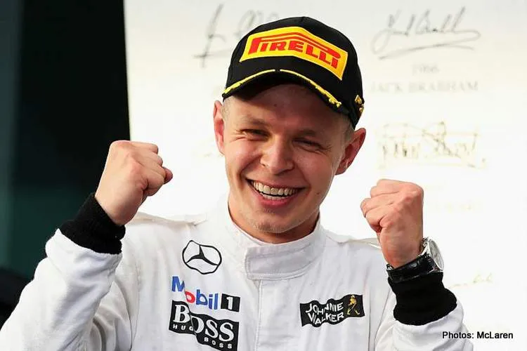 kevin magnussen 2014 australian gp podium f1 001