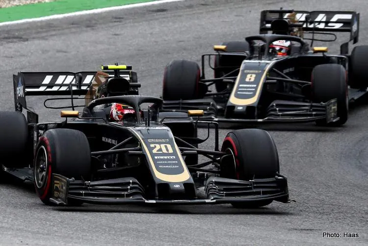 kevin magnussen and romain grosjean battling pa