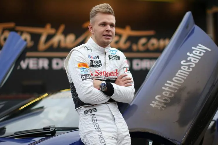 kevin magnussen johnnie walker joins pact 8ptsxnowl7qx