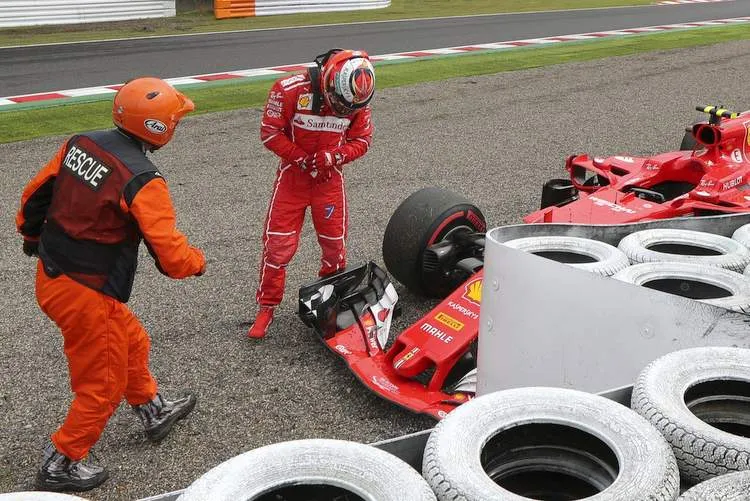 kimi raikkonen crash 1