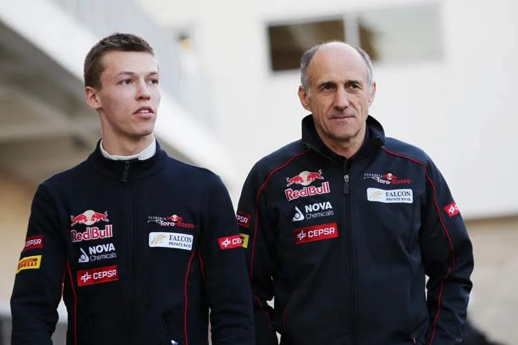 kvyat tost