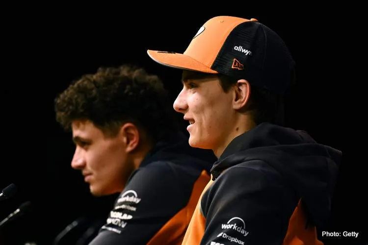 lando norris l oscar piastri r