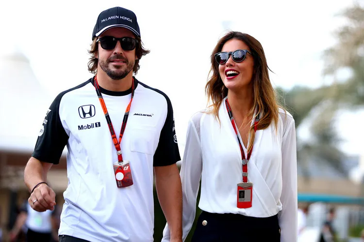 laraalvarezf1grandprixabudhabiqualifying1e2l5t9eblax