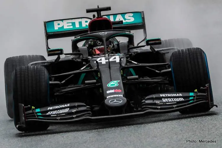 lewis ahmilton pole position 1