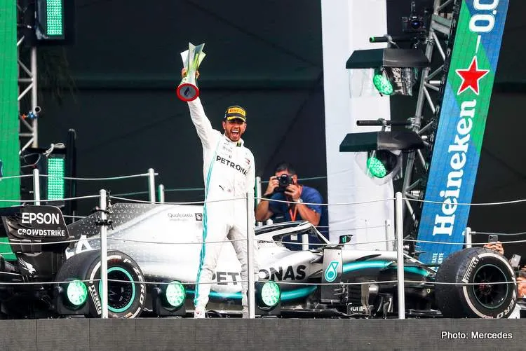 lewis hamilton 2019 f1 world champion