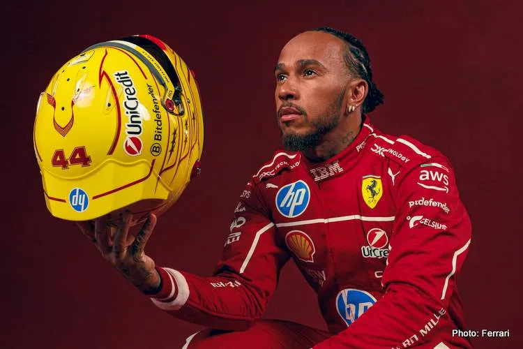 lewis hamilton 2025 red background 04 e3ef9655 82c3 4ece 98c1 a1c023dc02c3