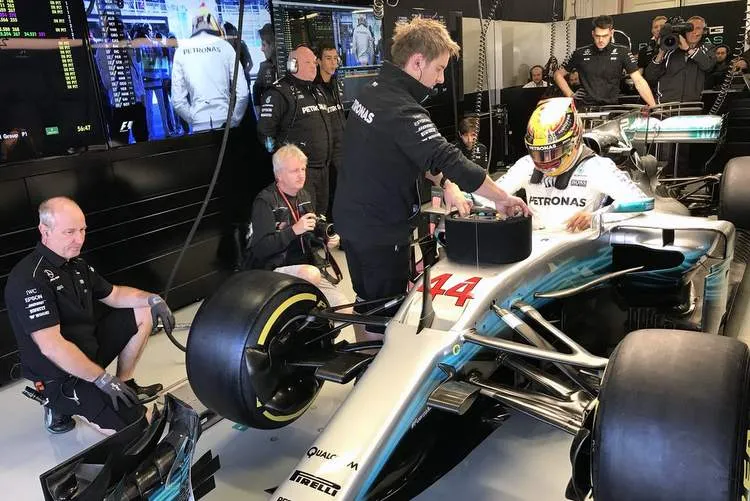 lewis hamilton 3