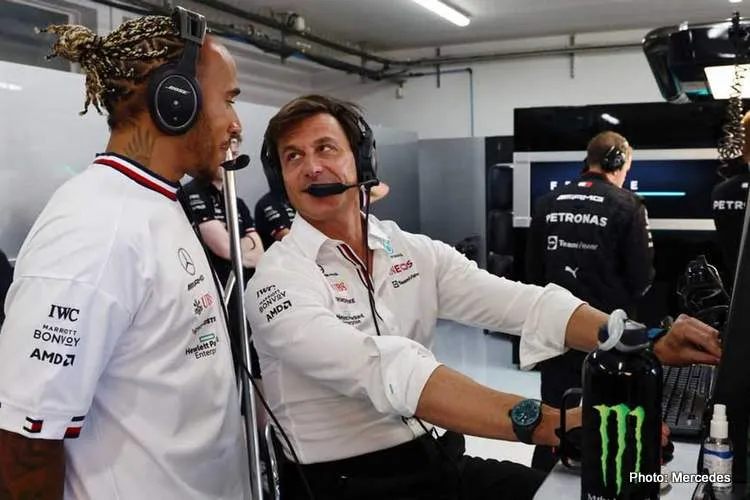 lewis hamilton 5989958 toto wolff
