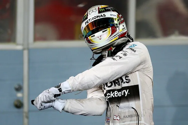 lewis hamilton f1 grand prix bahrain bayrwbbuw5bx