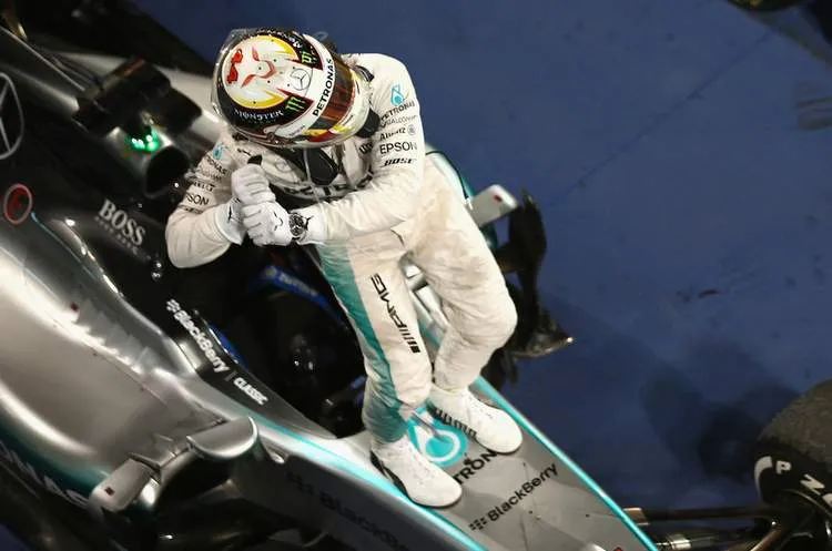 lewis hamilton f1 grand prix bahrain i3 xaovbczox