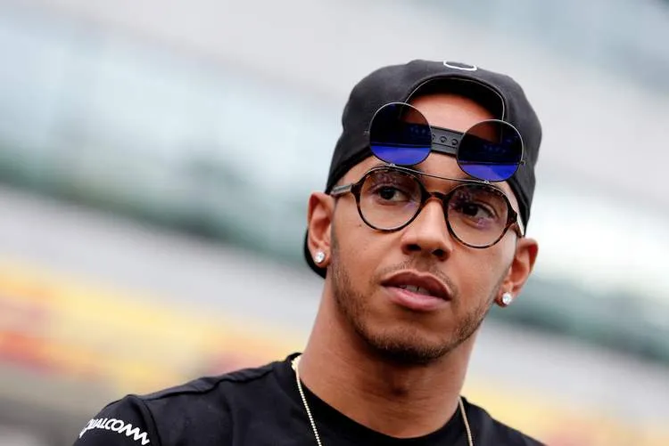lewis hamilton f1 grand prix great britain akqv4iymwkox 001