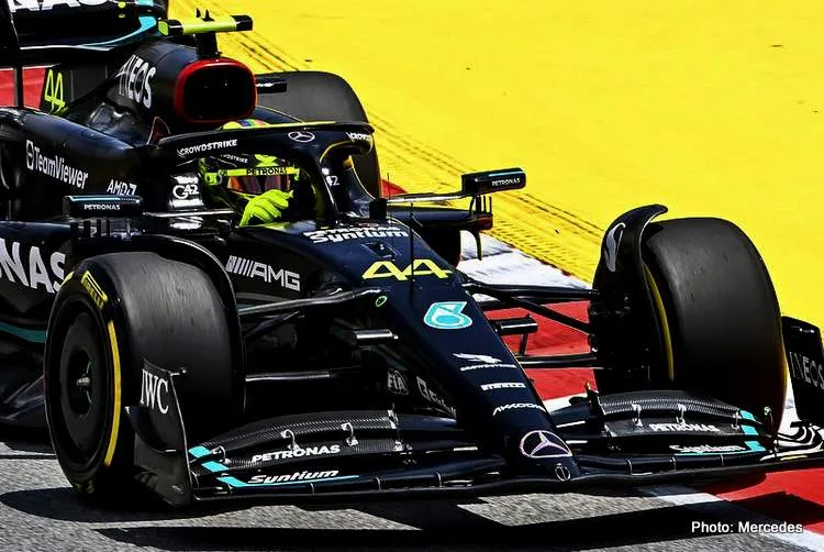lewis hamilton fp2 barcelona f1 2023