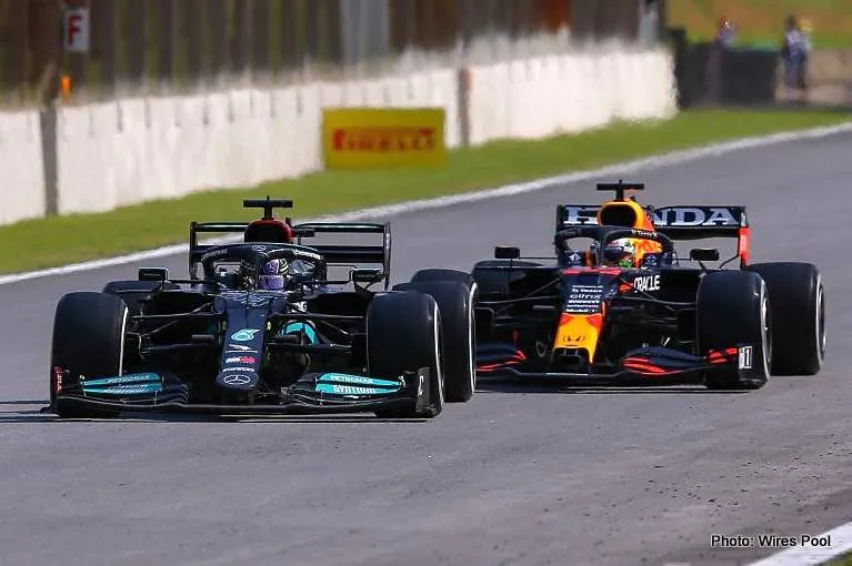 lewis hamilton max verstappen sao paulo grand prix battle for lead marko horner