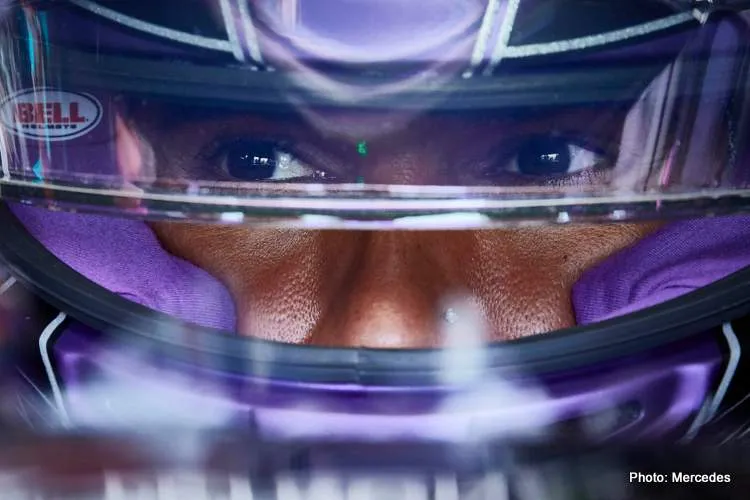 lewis hamilton mercedes