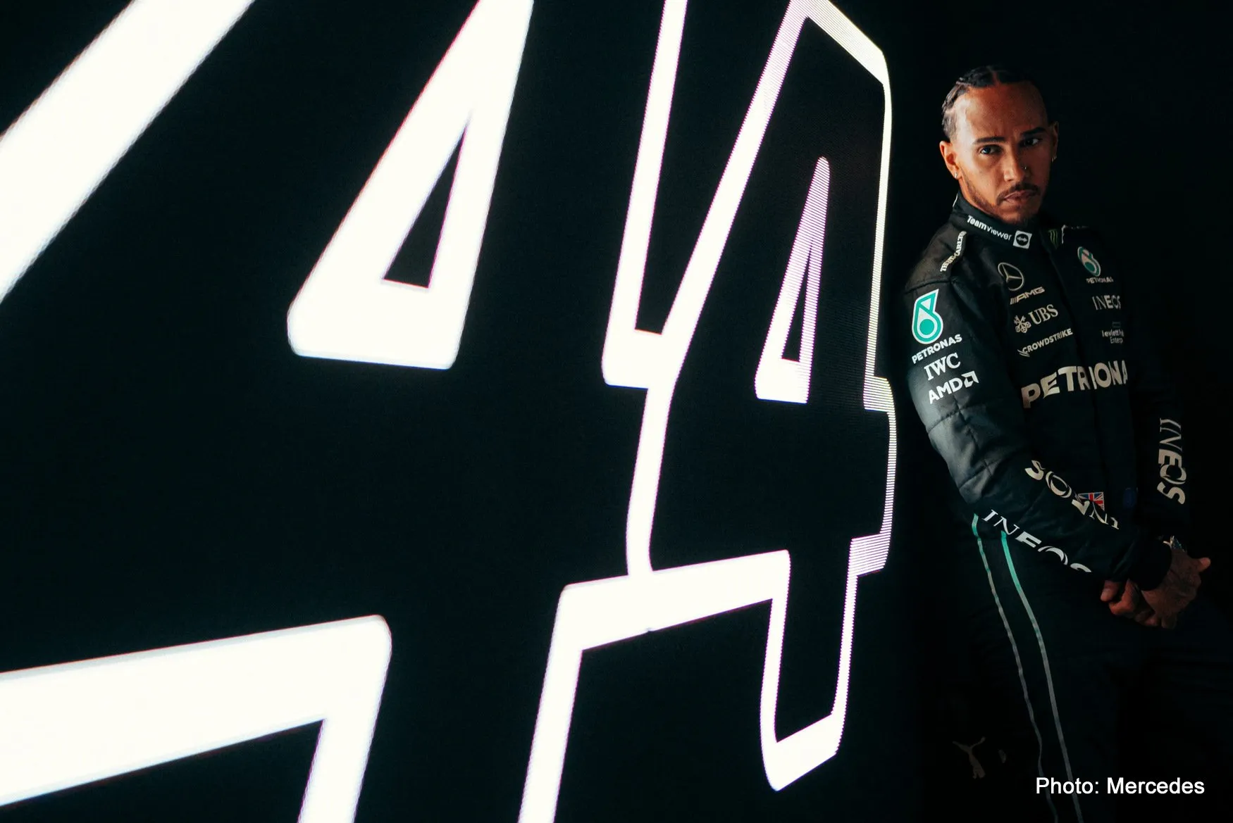 lewis hamilton mercedes f1 2022