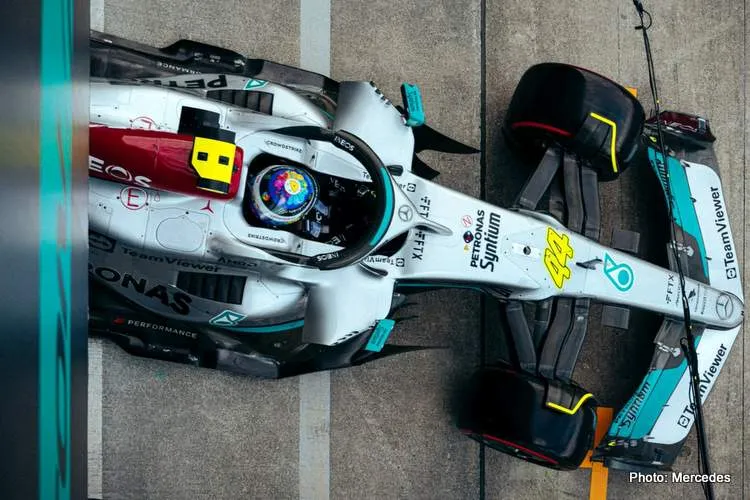 lewis hamilton qualifying mercedes japan 2022