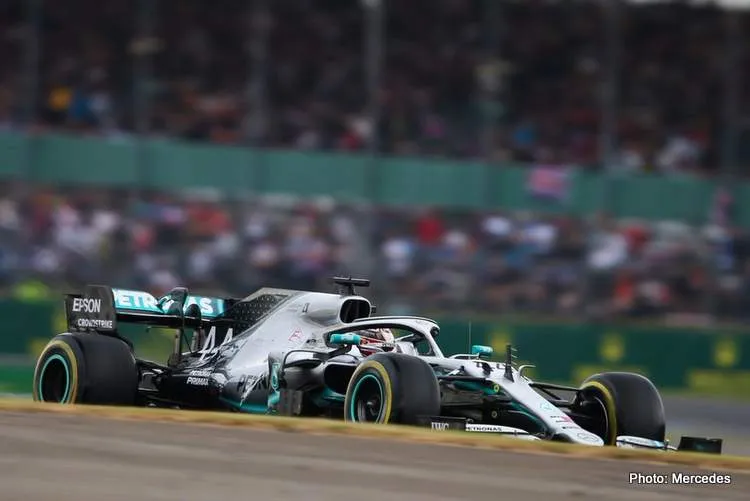 lewis hamilton silverstone winner